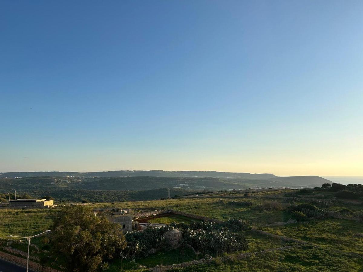Sunset And Seaview Apartment -Brand New Mellieħa Zewnętrze zdjęcie